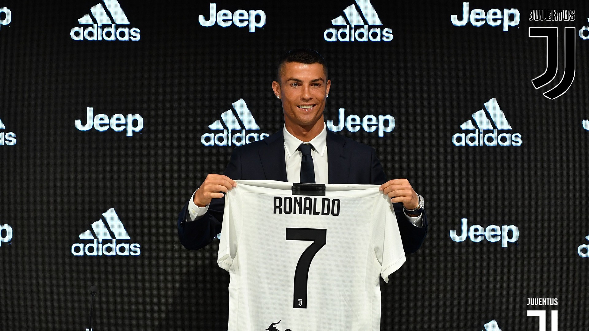 Cristiano Ronaldo Juventus HD Wallpapers With Resolution 1920X1080 pixel. You can make this wallpaper for your Mac or Windows Desktop Background, iPhone, Android or Tablet and another Smartphone device for free